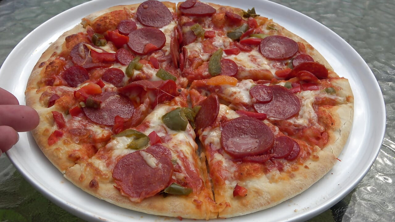 Topless Mature Eats Pizza Outside and Serves Her Tits on the Plate