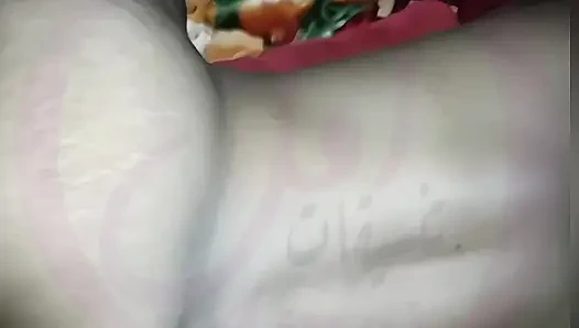 Yemenli Arap evli kadın kocasını Suudi adamla aldatıyor