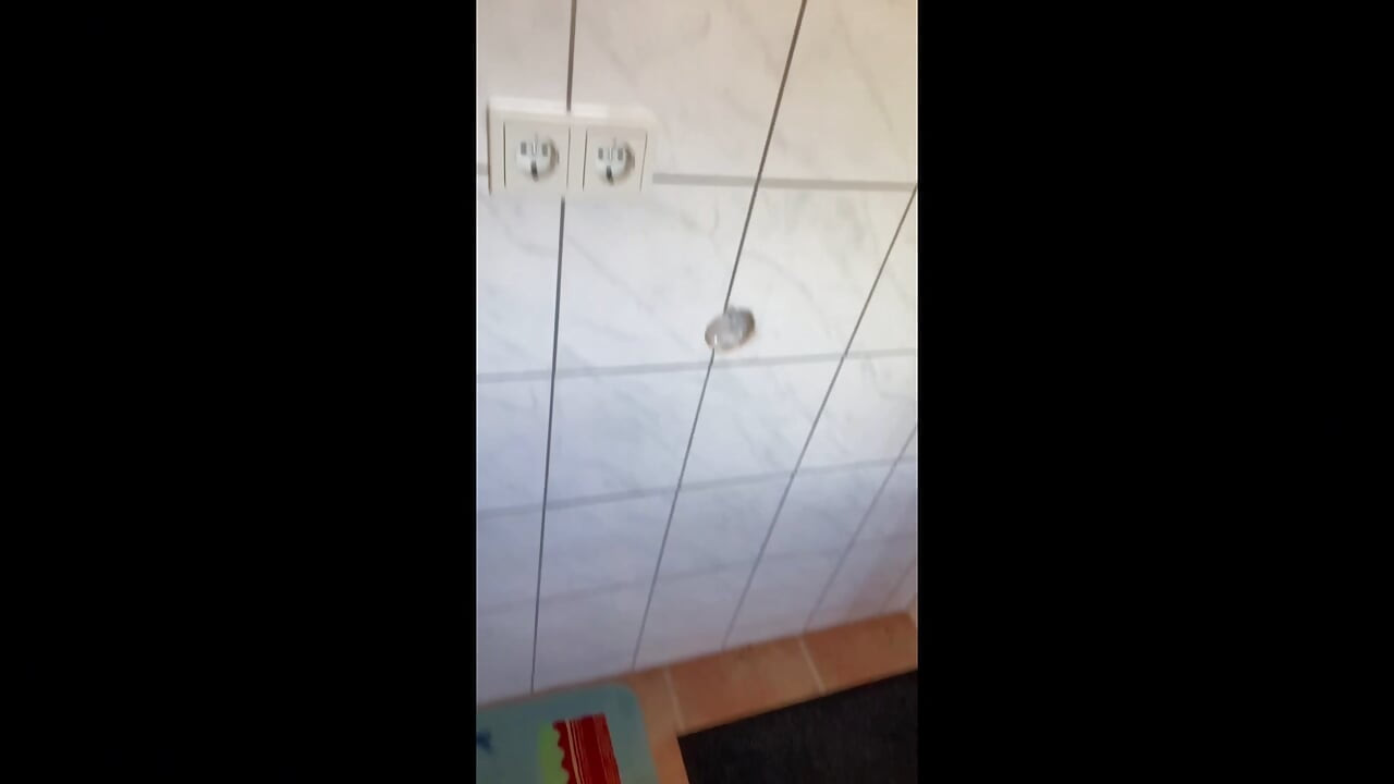 Hembiträde Femboy efter en veckas förnekande