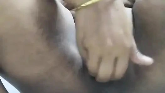 Üniversiteli bir kızın seks videounun tam videounu izleyin.