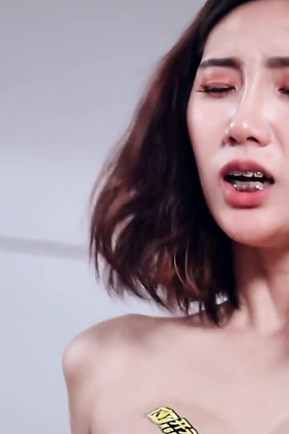 Horny Boss Ask Employee to Creampie Her