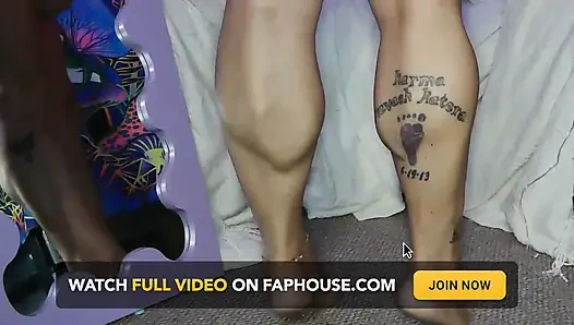 Kepi carter si gadis bispak dengan kaki jenjang kepi carter lagi asik masturbasi sampai muncrat berkali-kali