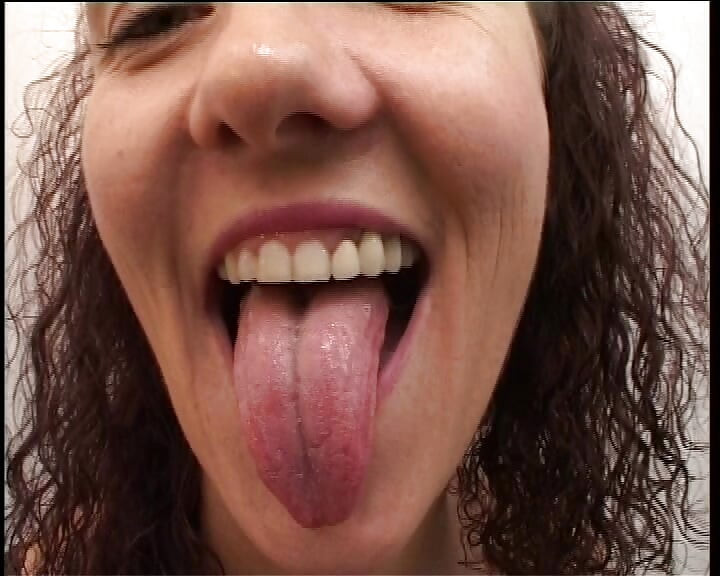 Housewife Need Cocks and Cum
