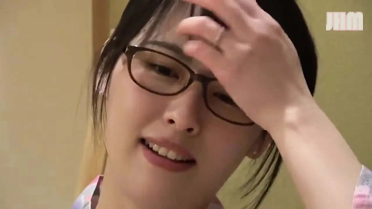 Confession on a Hot-spring Trip - Megumi, 30, a Married Woman - 02