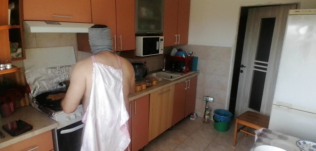 Amateur couple having crazy sex in the bedroom.