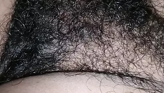 Sri Lankan wife's hairy pussy