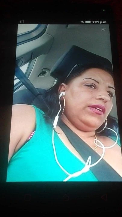 Tiganca prostituata in afara