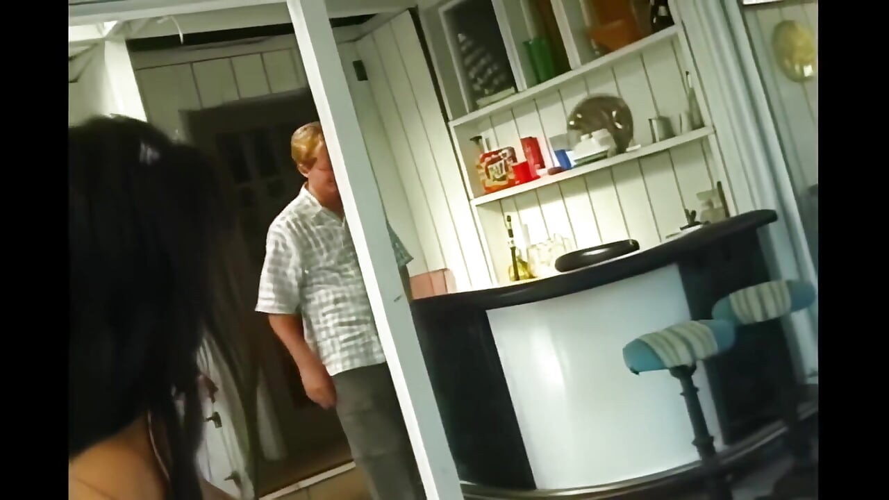 Η Kendra Jade και οι διεστραμμένες φίλες της διασκεδάζουν