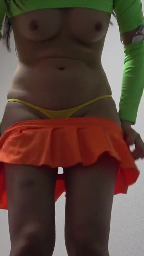 Japanese girl Yuki takes off her sexy lingerie and changes into a miniskirt costume | Clip 1