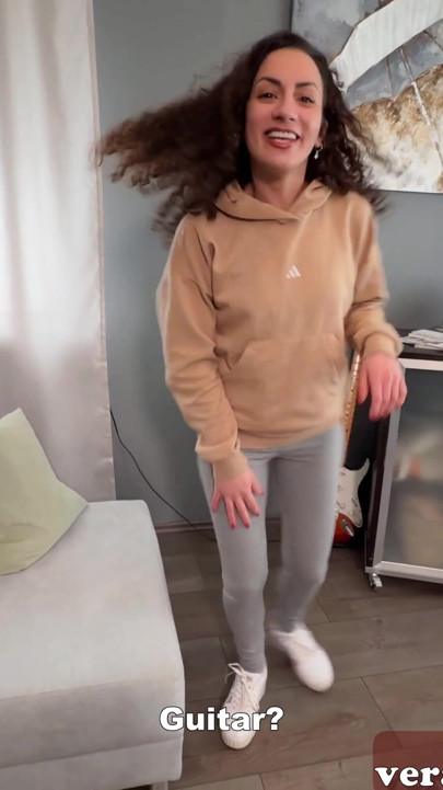 Německá Squirt Queen vyzvednutá uživatelem na nádraží a šukána bez kondomu | Klipy 1