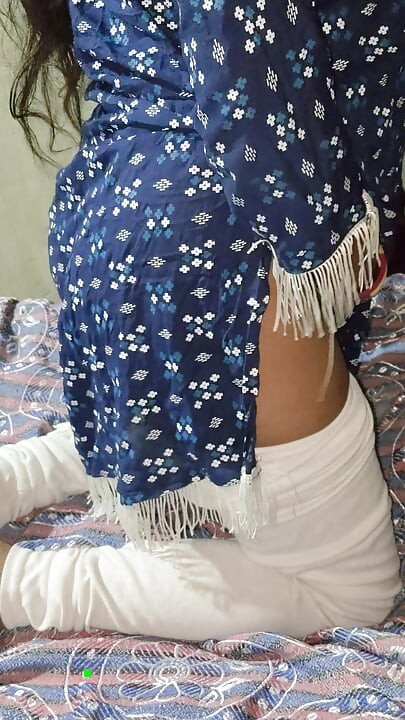 Vi prego, sono una vergine di 20 anni, toglimi il calore.