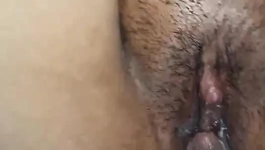 Богатая киска, любит член