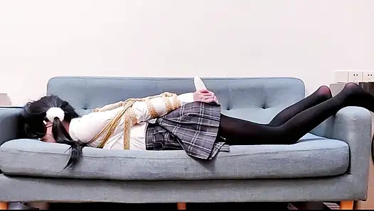 Sıkıntı içindeki kız bölüm 16