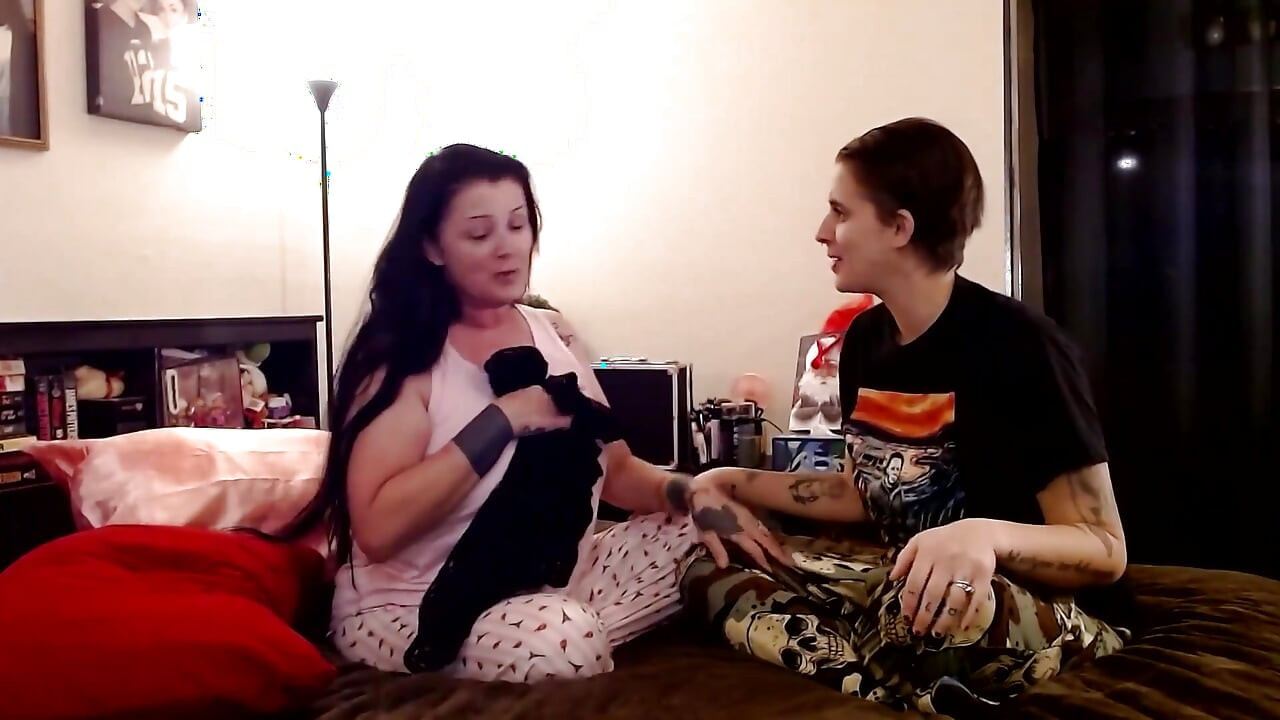 Psucie Abby 69 Reverse Cowgirl Squat Strapon Cipki Jedzenie