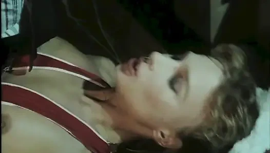 Cicciolina Ve Ron Jeremy Eski Usul Bir Orginin Tadını Çıkarıyor