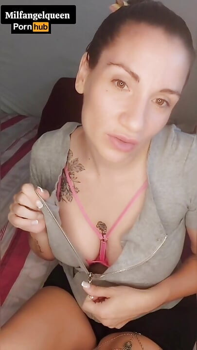 Pengen muasin pantatku dong? Entot aku dong! MILF Argentina