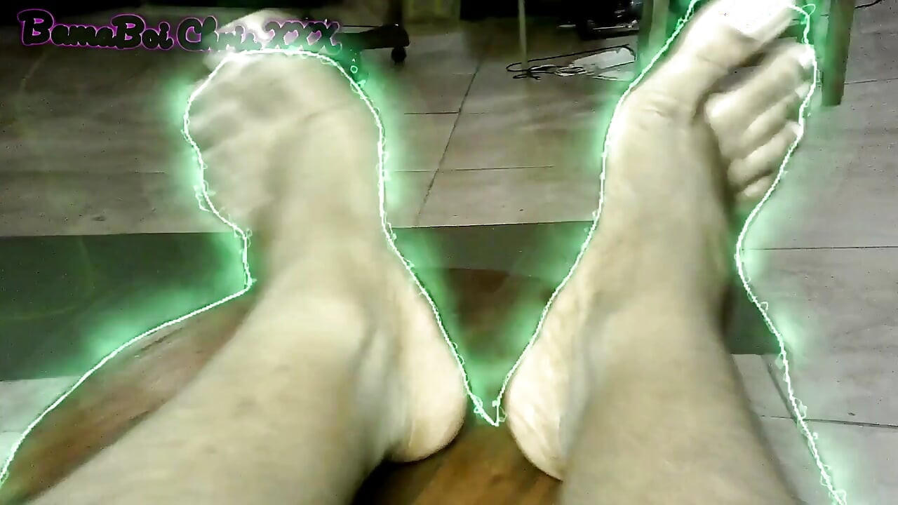 Sissy boys worship my sweaty feet