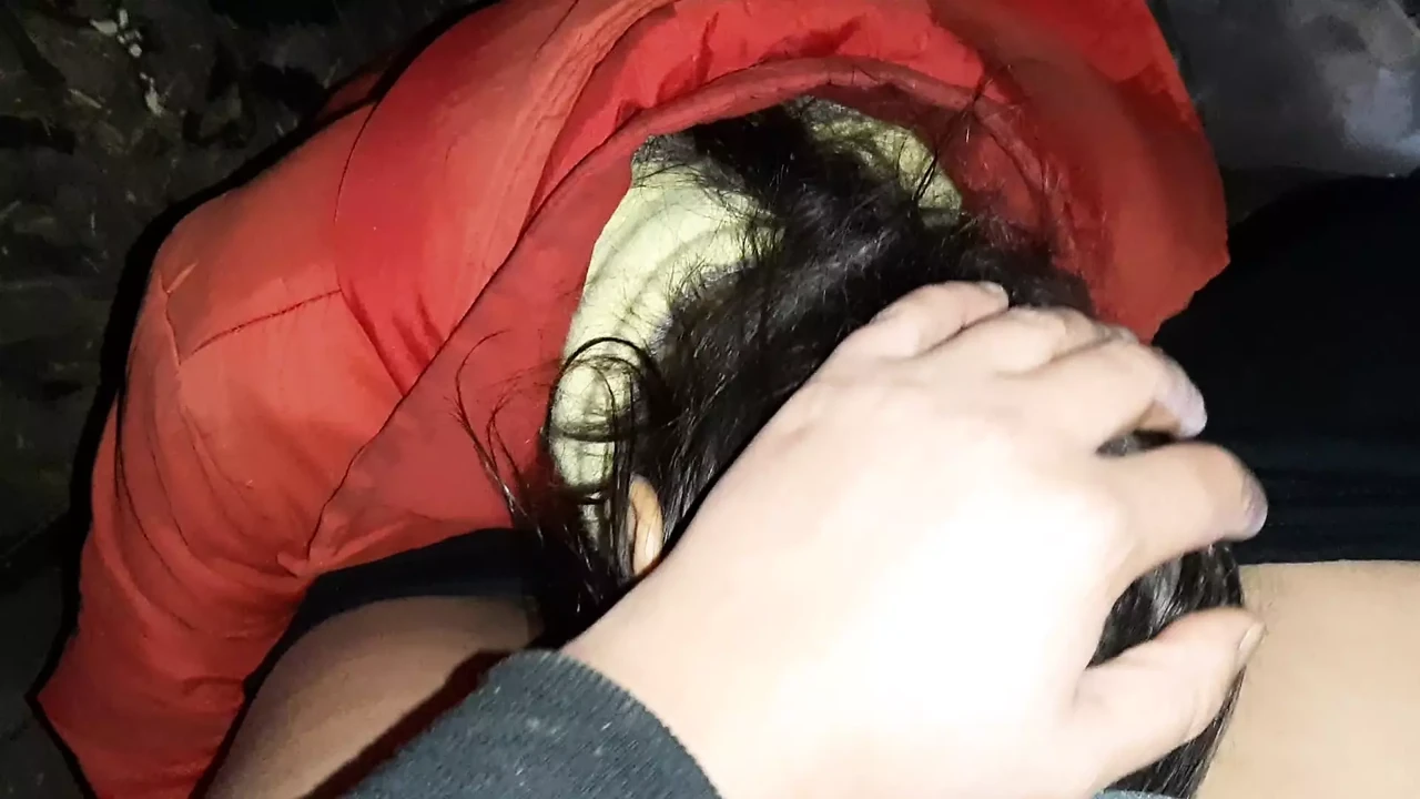I seduced the forester's girlfriend and we fucked in her hut - Lesbian-candys