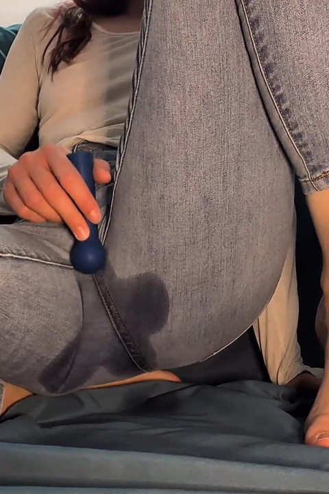 College Girl Wets Herself During Intense Orgasm While Masturbating