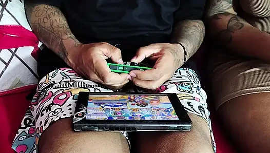Mario si cewek culur ini memutuskan untuk untuk pertama kalinya