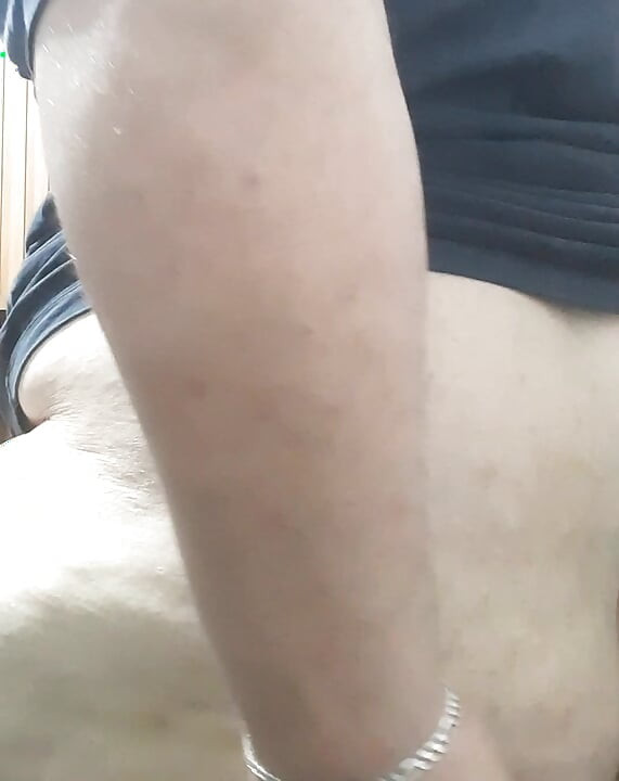 Big ass swallowing dildo