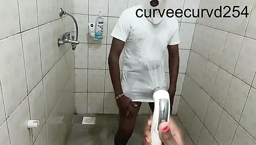 Мы получили мокрый тверк, отсосали и трахнули: романтика в ванной