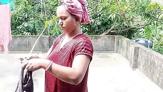 Ammi Threesome Hardcore Round housewife hot Desi video Bengali audio