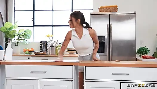 Brazzers - Ryan iki tane alıyor