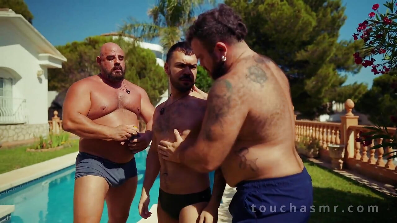 Poolside Cream Rubdown: Four Hands Slick up a Needy Sub, Sandwiched