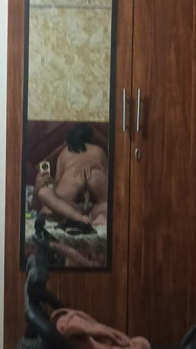 Padosi bhabhi ne land par uchal kar Boht maje kiye