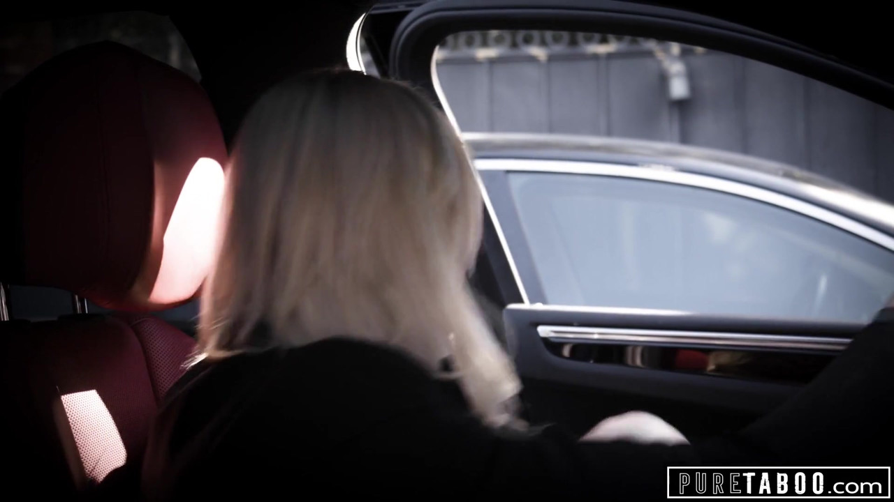 純粋なタブー、セクシートランスガールが悲しみの男をやる