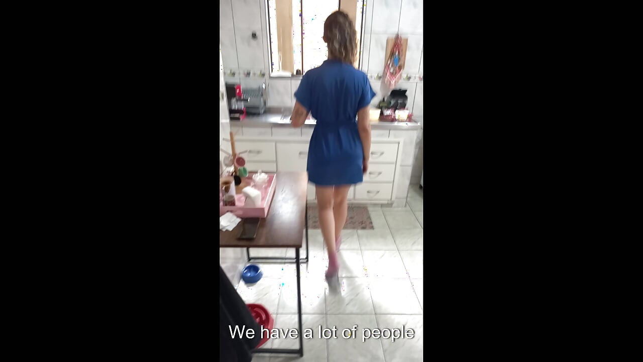 Acordar minha meia-irmã é lavar a louça.
