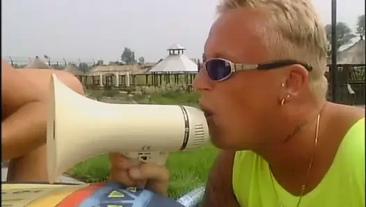 Kommt alle lutscht meinen Schwanz