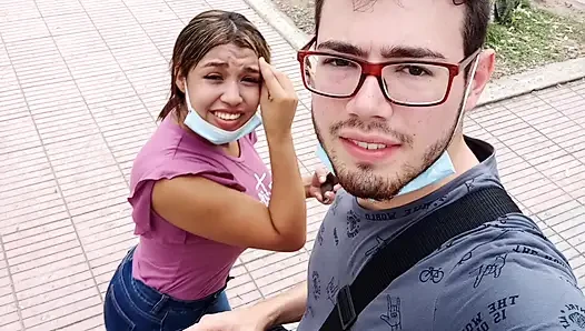 Я хочу трахаться, а она не хочет, но в конечном итоге она принимает