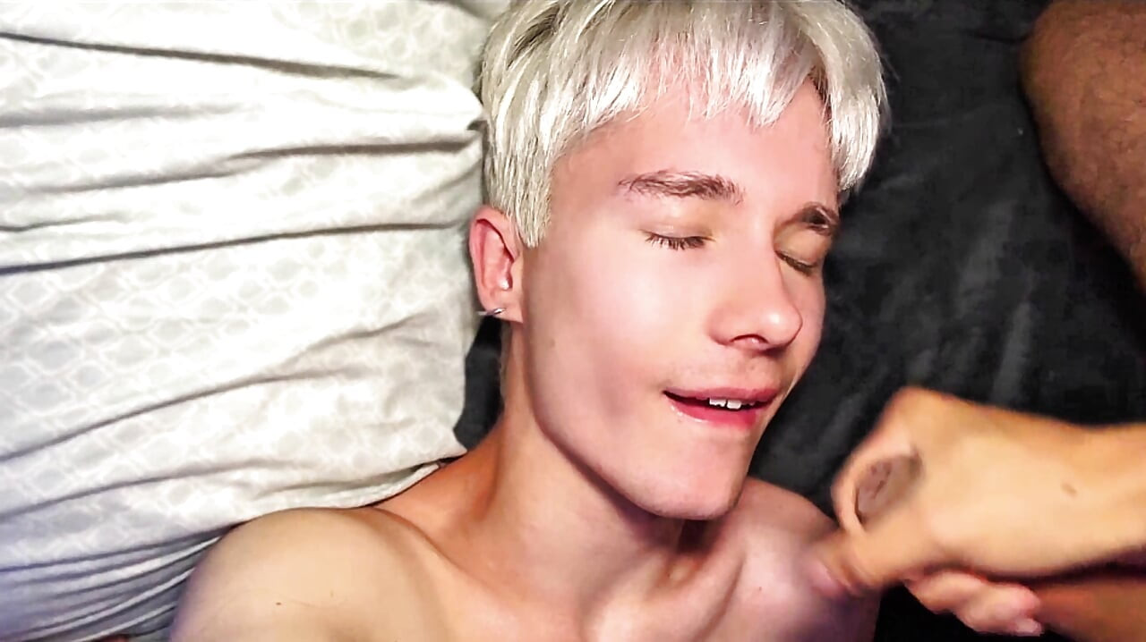 Twink fucking, deep throat, facials