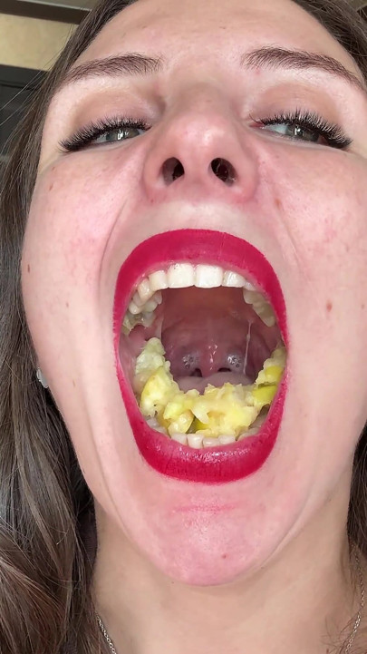Swallow Bite Seduction POV