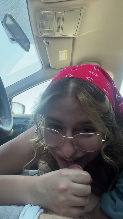 Hairy Pussy Slut Gives Me a Car Blowjob During Roadtrip! Chloe Kreams, Steve Rickz