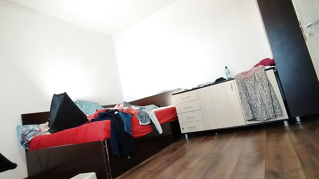 Sexy woman does naked cleaning. A hairy and hot Latina, big, big ass.