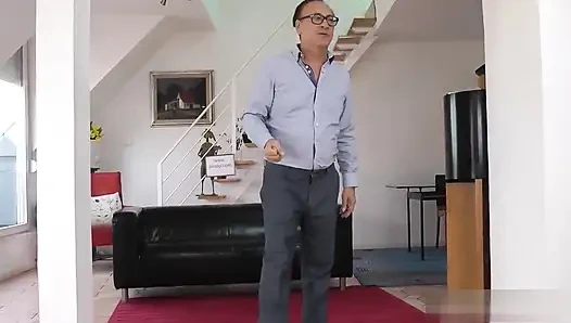 Julie SkyHigh bangs an old man... The sugar baby has found her sugar daddy