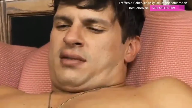 Vollbusige Deutsche Dame Fickt Mit Ihrem Sohn Freund