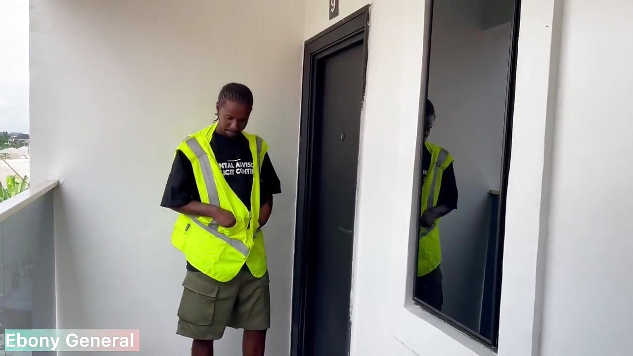 Ebony General the Engineer Fucked His Client Before Getting the Contract