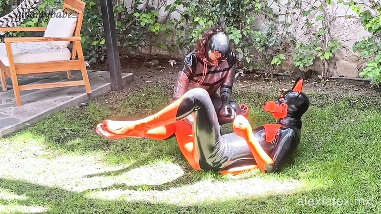 照顾我的乳胶 - Alex Latex