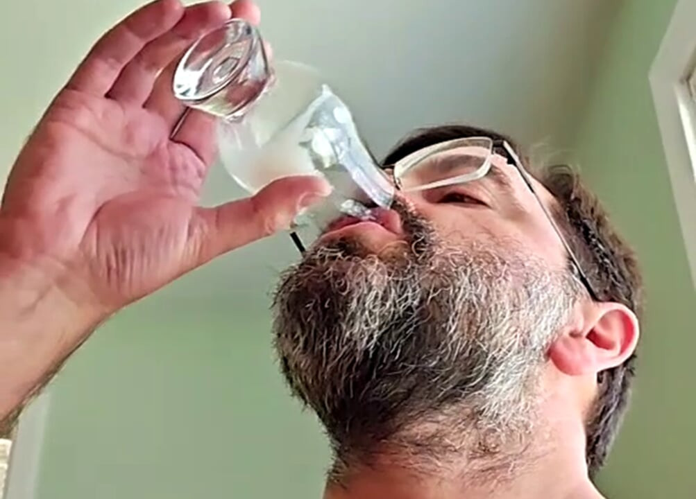 Logan Byam sucking down a sweet load
