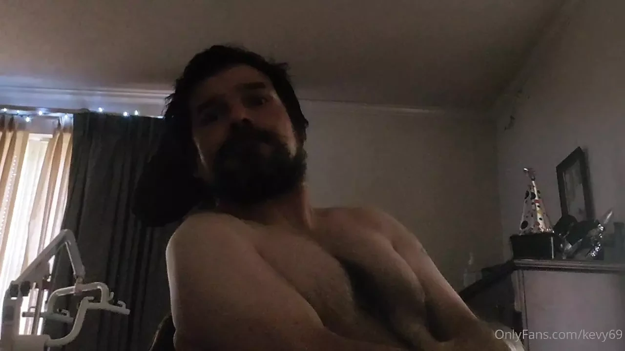 Kevy 69's sexy rolstoelman komt weer klaar 3