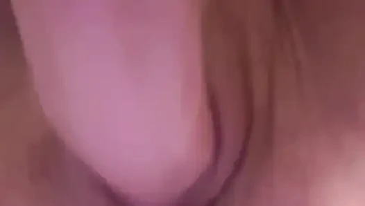 İşe gitmeden önce hızlı dildo sikişi