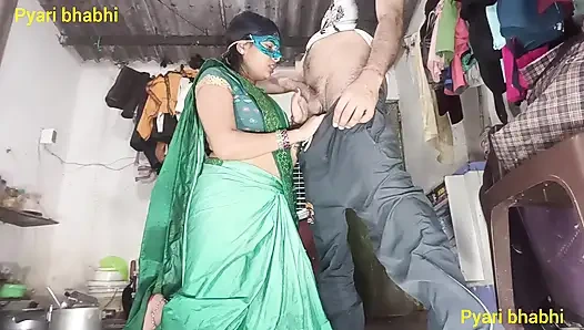 Трах киски задницей, член, сосание киски, сосание груди, сосание молока из груди и сидение на члене раком и лежа прямо на хинди аудио