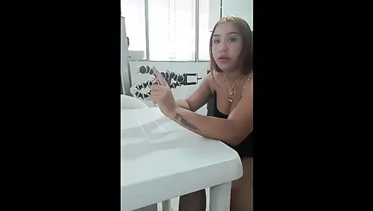 Ich will Tiktok sein, aber mein freund sagt mir, dass es besser ist, meinen zu zeigen, ist das wahr?