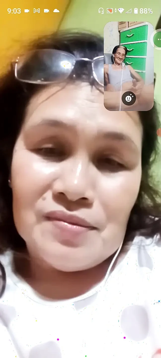 Assy wants satisfaction to make love as a video call sex