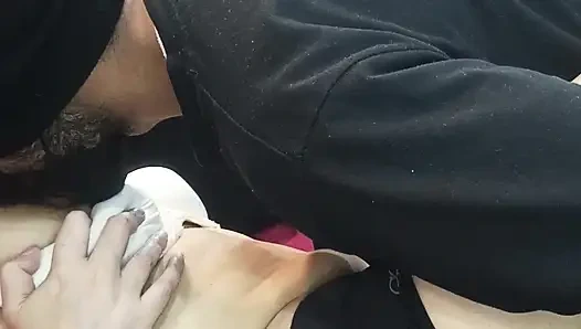 Pakistanlı teyze genç erkek arkadaş sert seks yapıyor büyük göt