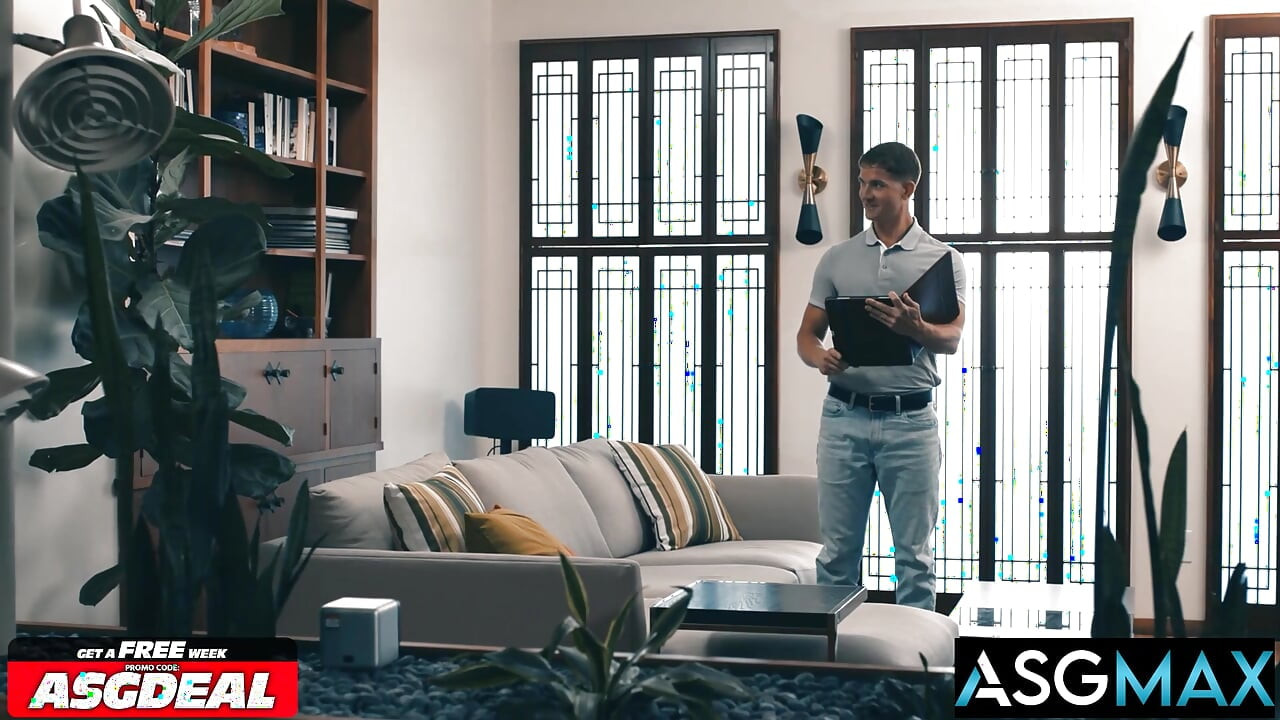YIKICI FİLMLER - Ürkütücü Ev Sahibinin Üvey Oğlu Kiracıların Sikini İçine Alma Yollarını Buluyor